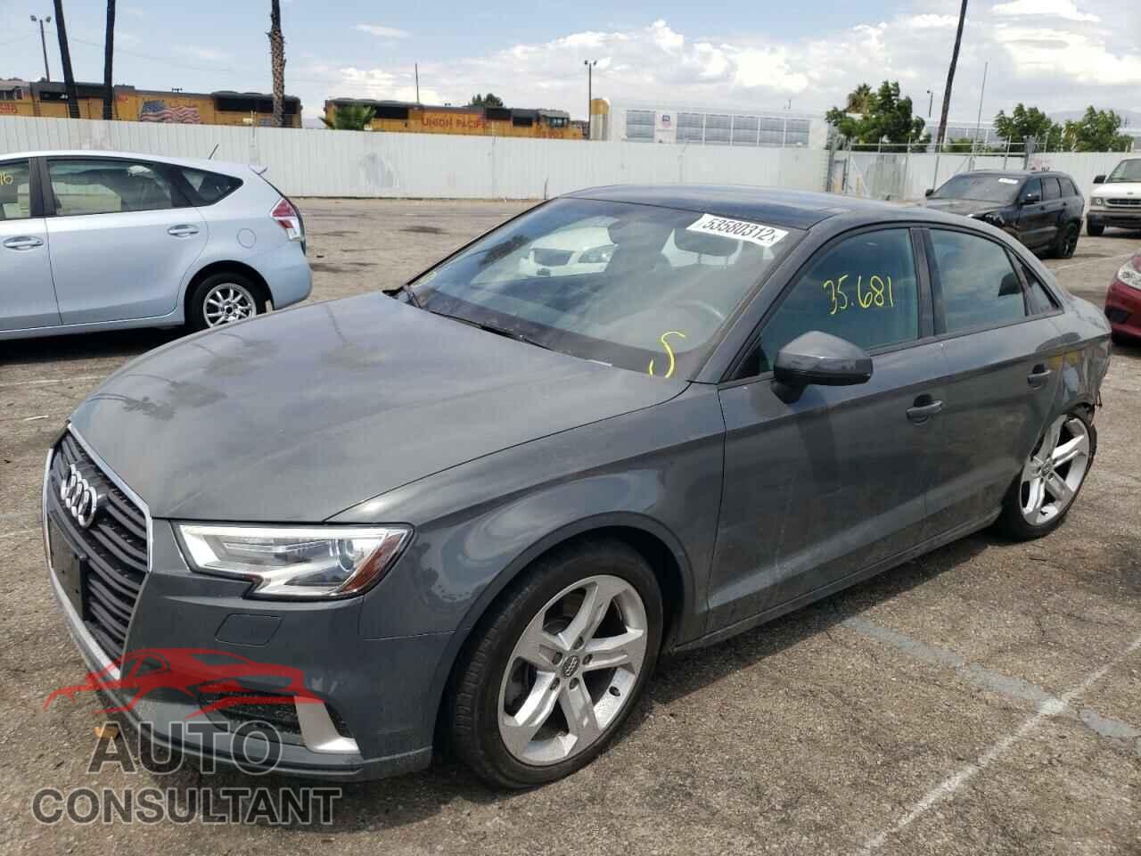 AUDI A3 2018 - WAUB8GFF1J1009529