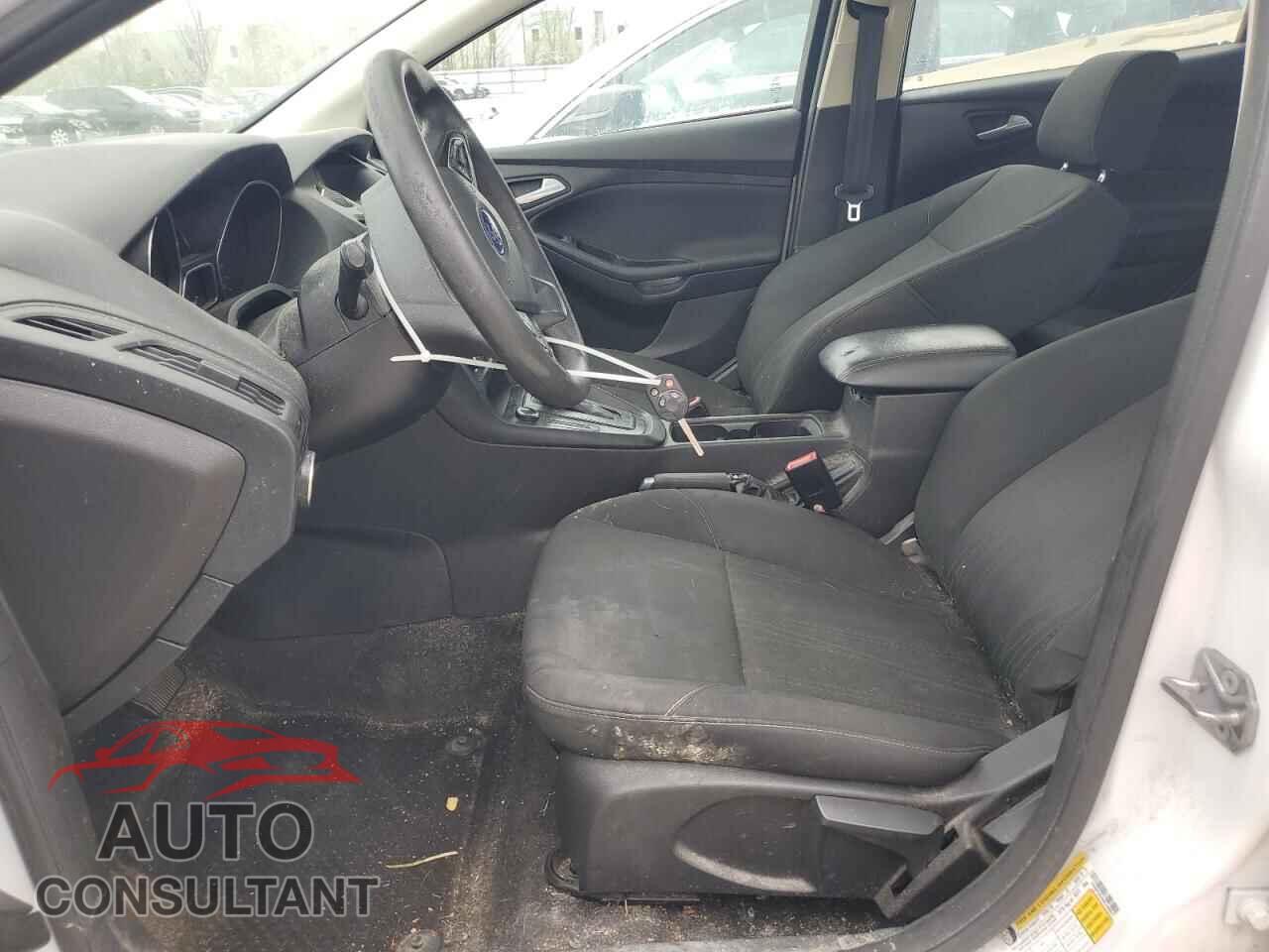 FORD FOCUS 2017 - 1FADP3K25HL296677
