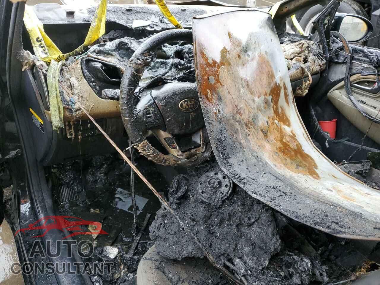 KIA RIO 2017 - KNADN4A37H6050564