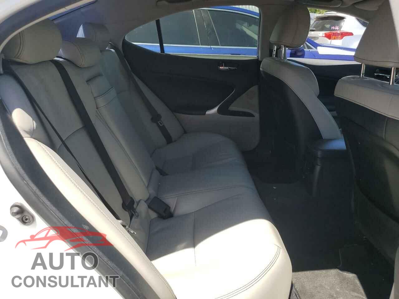 LEXUS IS 2012 - JTHBF5C24C5167498