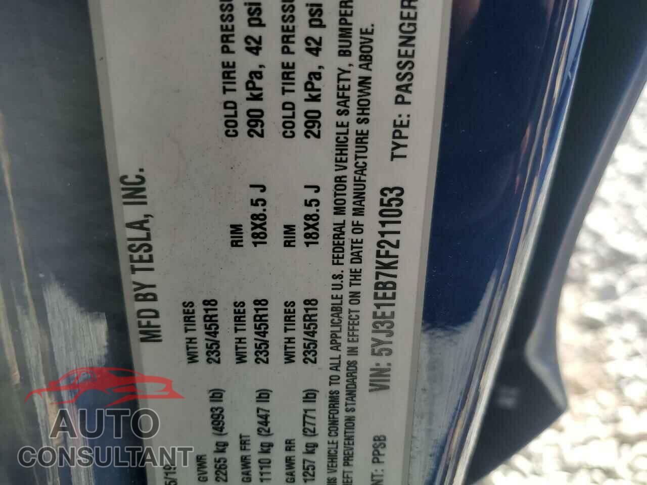 TESLA MODEL 3 2019 - 5YJ3E1EB7KF211053