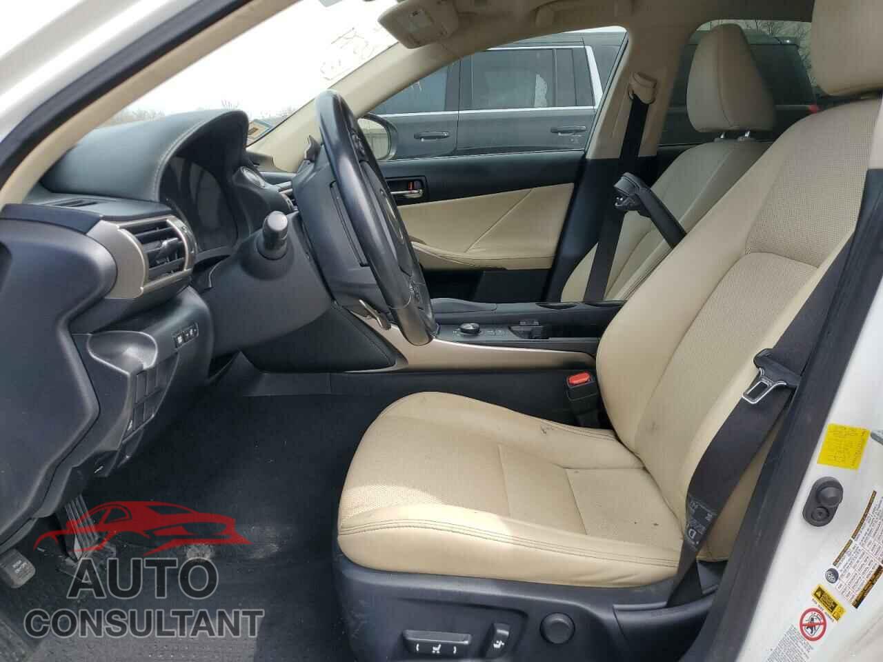 LEXUS IS 2015 - JTHCF1D23F5020556