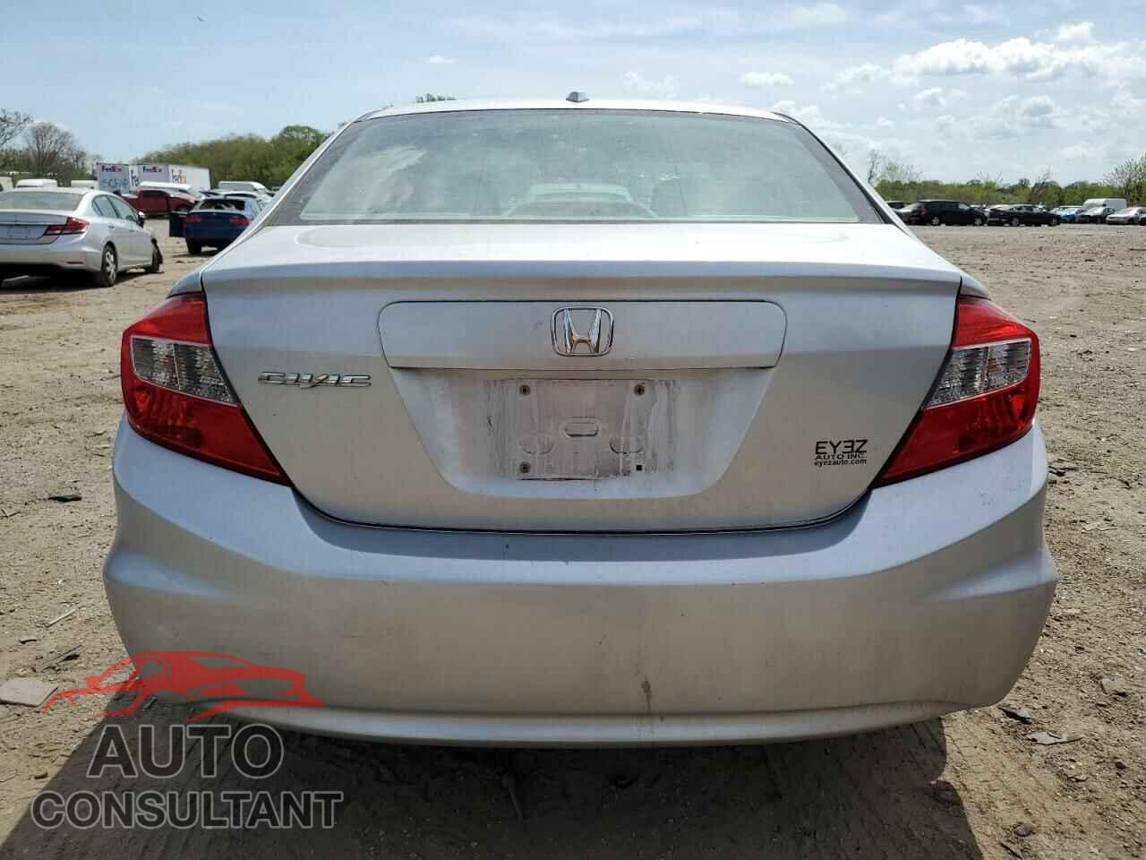 HONDA CIVIC 2012 - 2HGFB2F96CH547281
