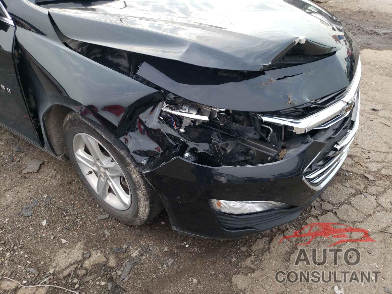 CHEVROLET MALIBU 2019 - 1G1ZC5ST0KF170273