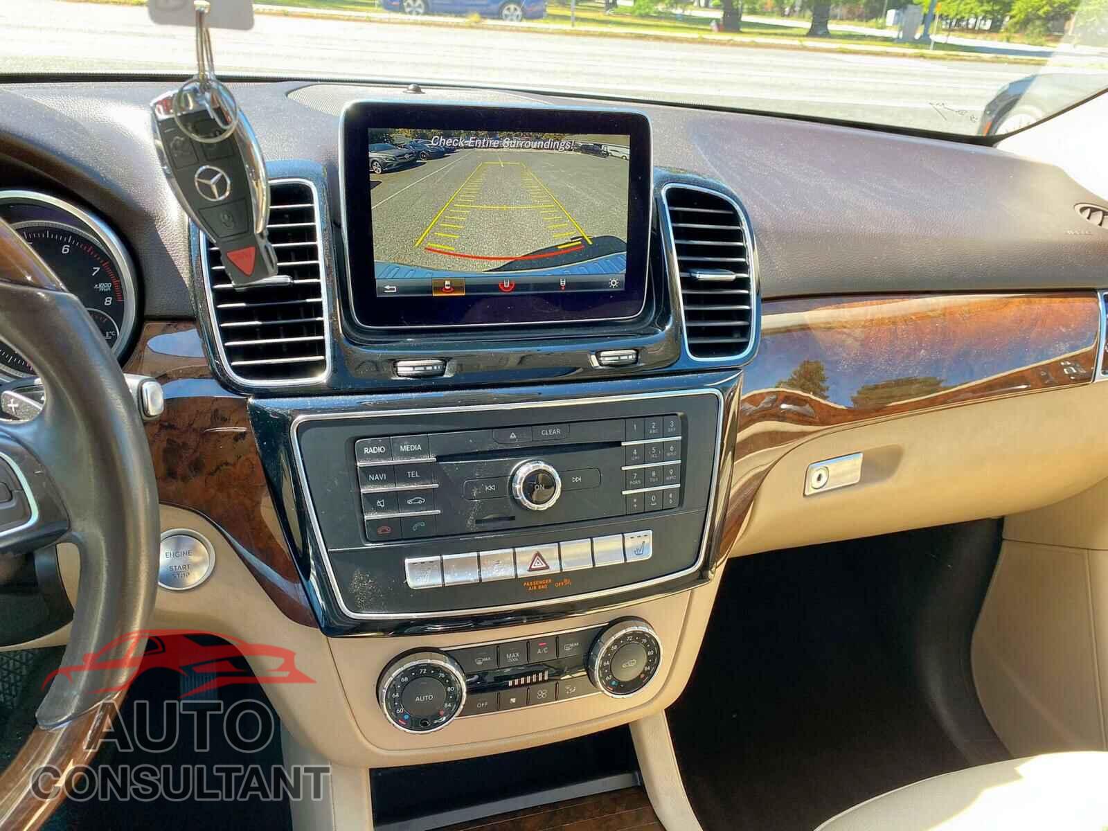 MERCEDES-BENZ GLE-CLASS 2016 - 4JGDA5JB9GA692013