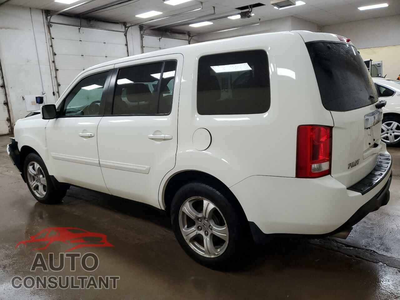 HONDA PILOT 2013 - 5FNYF4H55DB040445