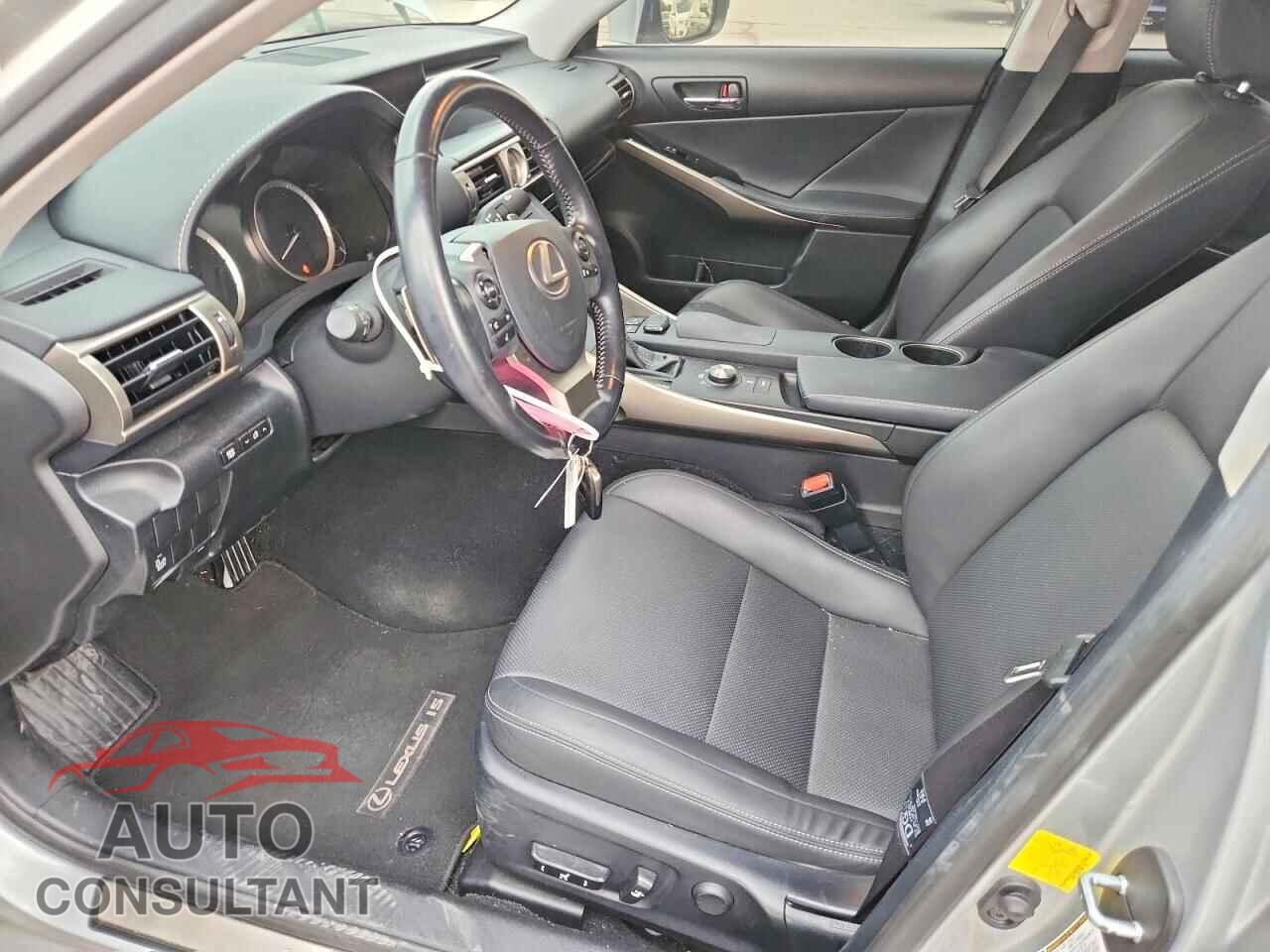 LEXUS IS 2015 - JTHCF1D2XF5027858