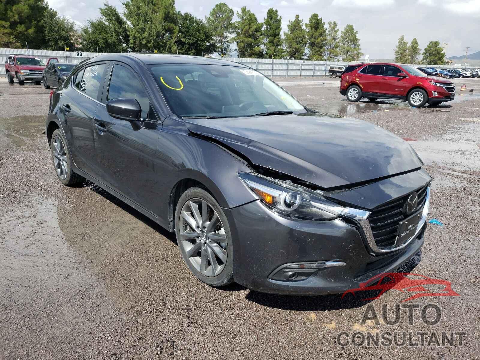 MAZDA 3 2018 - 3MZBN1M33JM272333