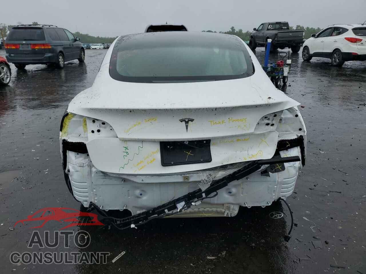 TESLA MODEL 3 2021 - 5YJ3E1EA5MF086337