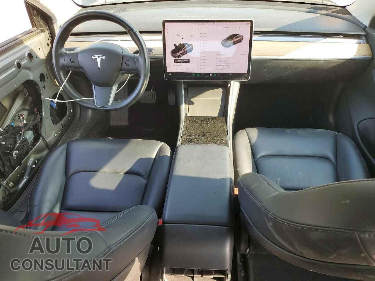 TESLA MODEL 3 2018 - 5YJ3E1EA2JF059592