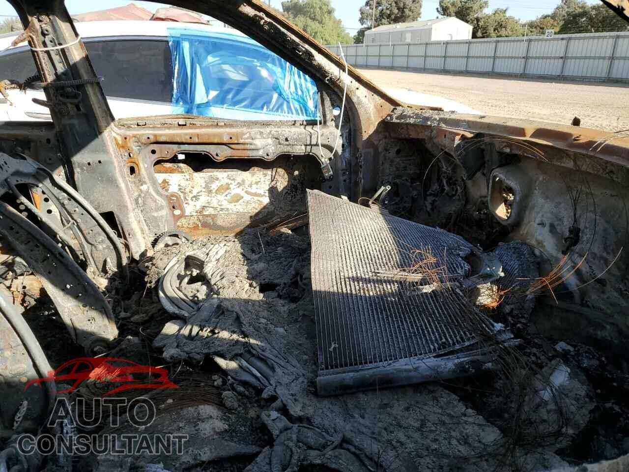 DODGE DURANGO 2018 - 1C4RDJDG2JC255029