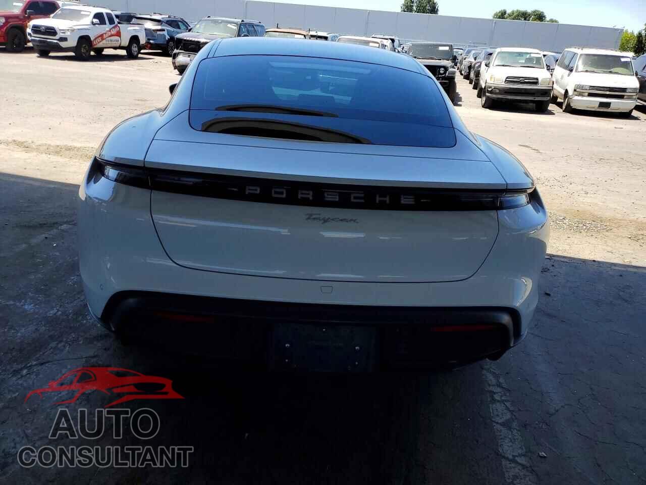 PORSCHE TAYCAN 2023 - WP0AA2Y10PSA15061