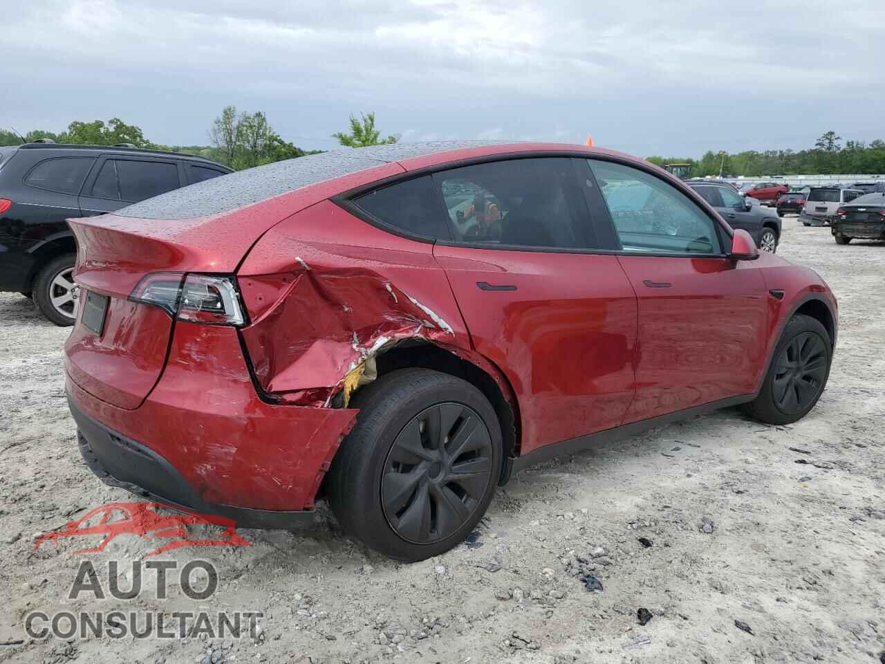 TESLA MODEL Y 2024 - 7SAYGDED6RA304546