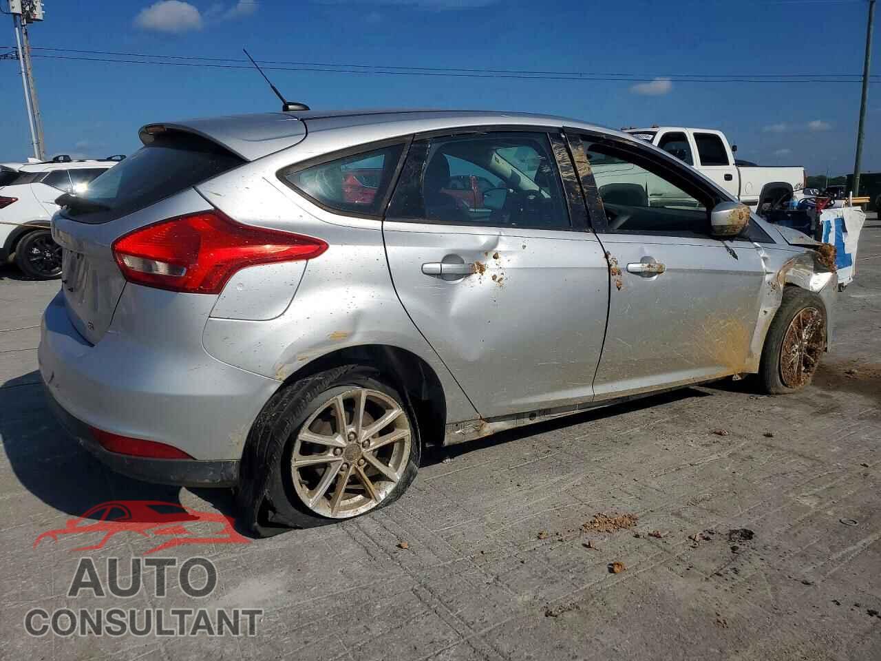 FORD FOCUS 2018 - 1FADP3K25JL320367