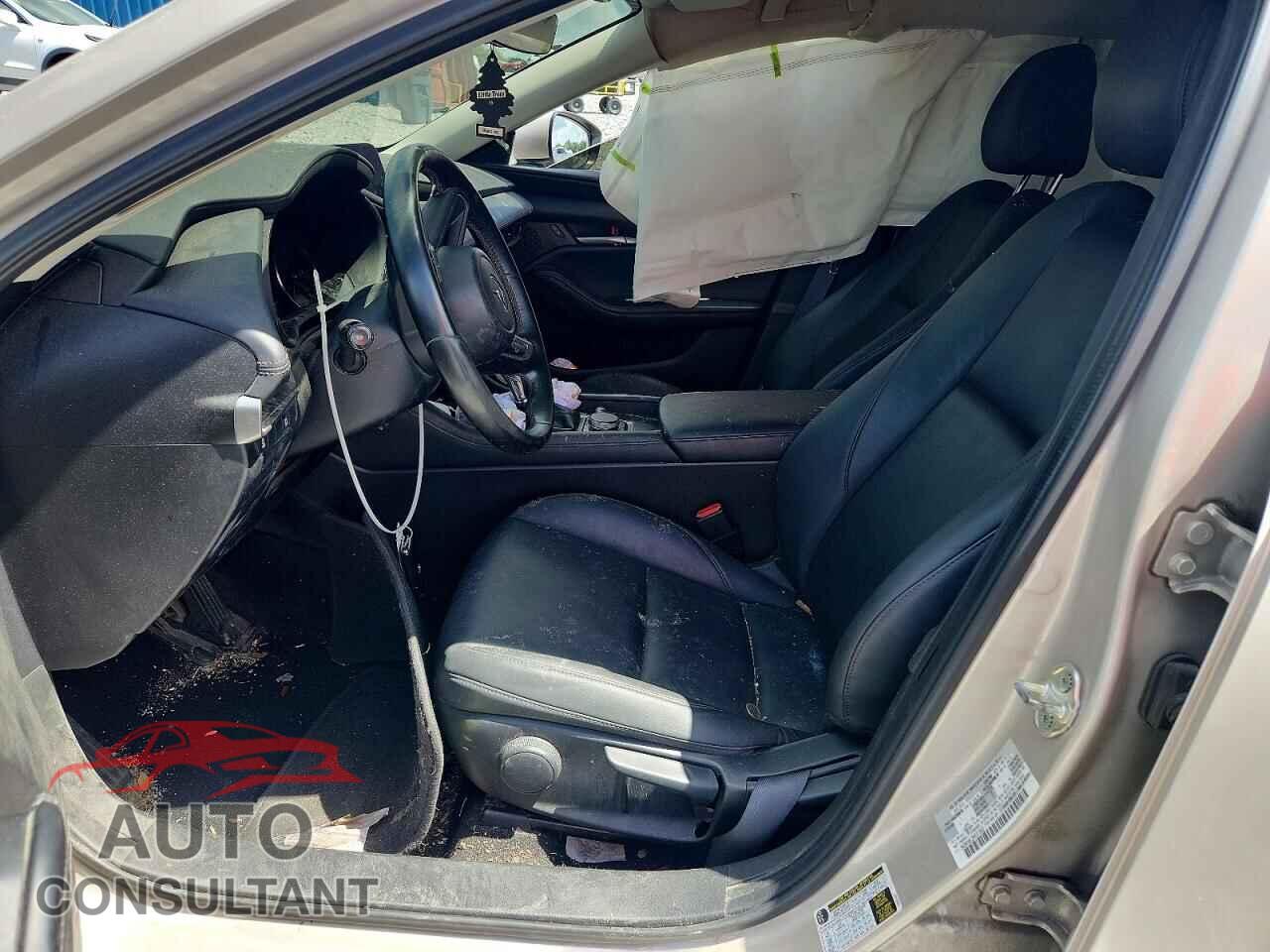 MAZDA 3 2022 - 3MZBPABL2NM311593