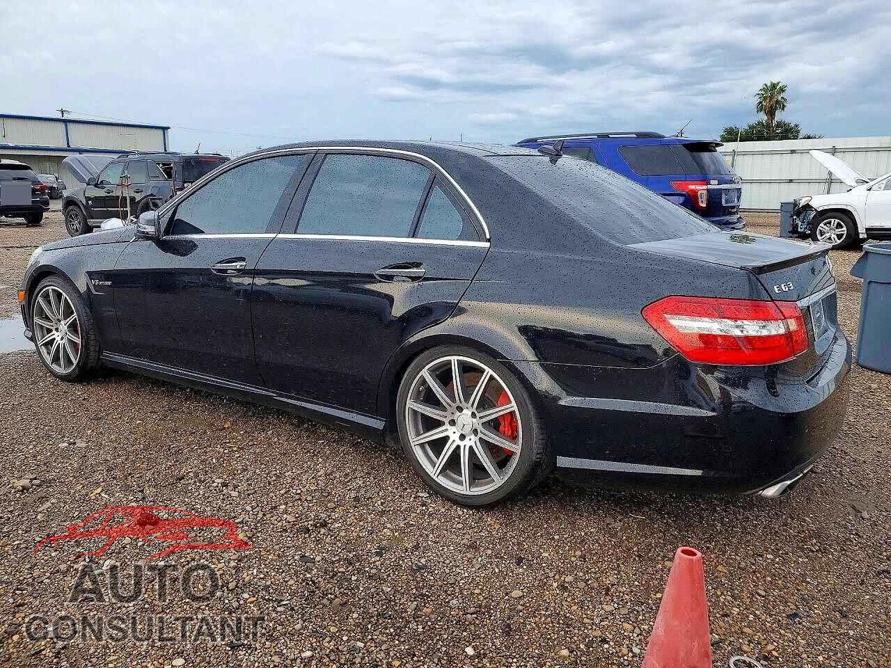 MERCEDES-BENZ E-CLASS 2012 - WDDHF7EB2CA597368