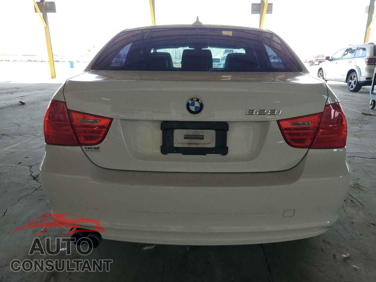 BMW 3 SERIES 2011 - WBAPH5G57BNM76108