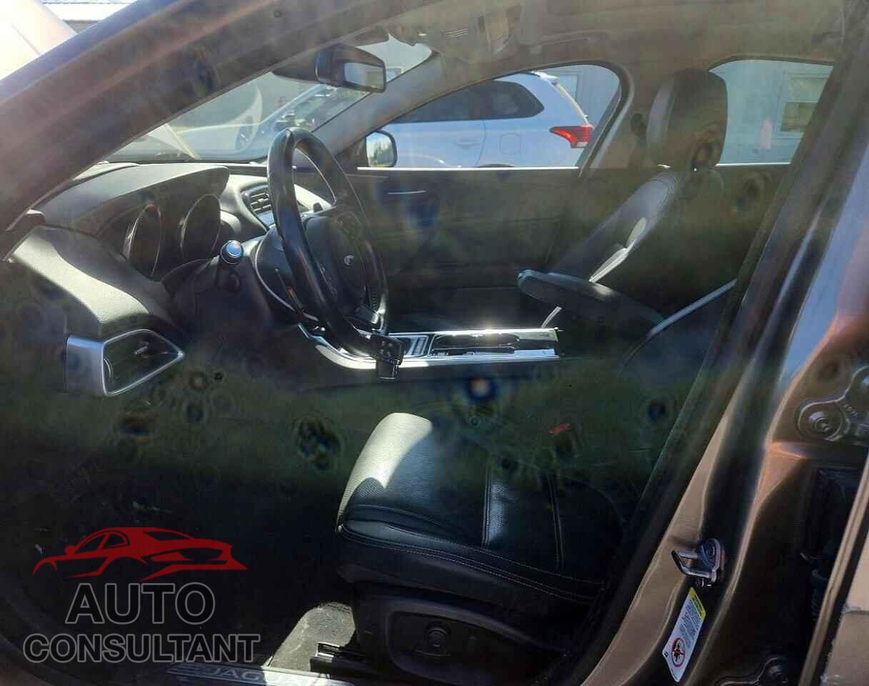 JAGUAR XE 2017 - SAJAK4BVXHA973702