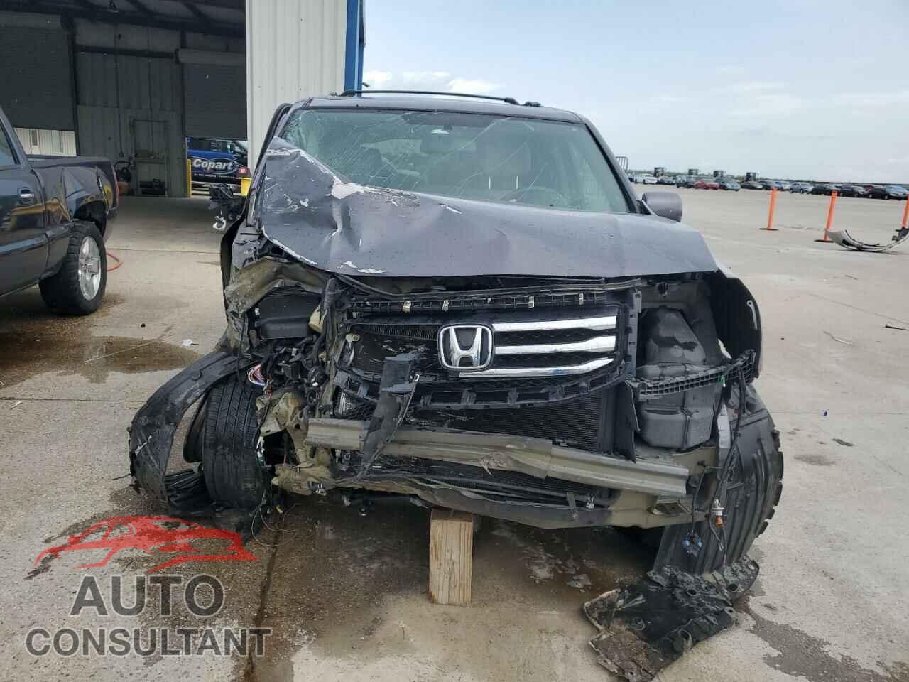 HONDA PILOT 2015 - 5FNYF3H97FB011917