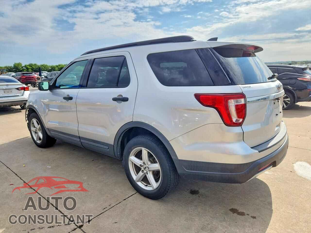 FORD EXPLORER 2018 - 1FM5K7B85JGB08095