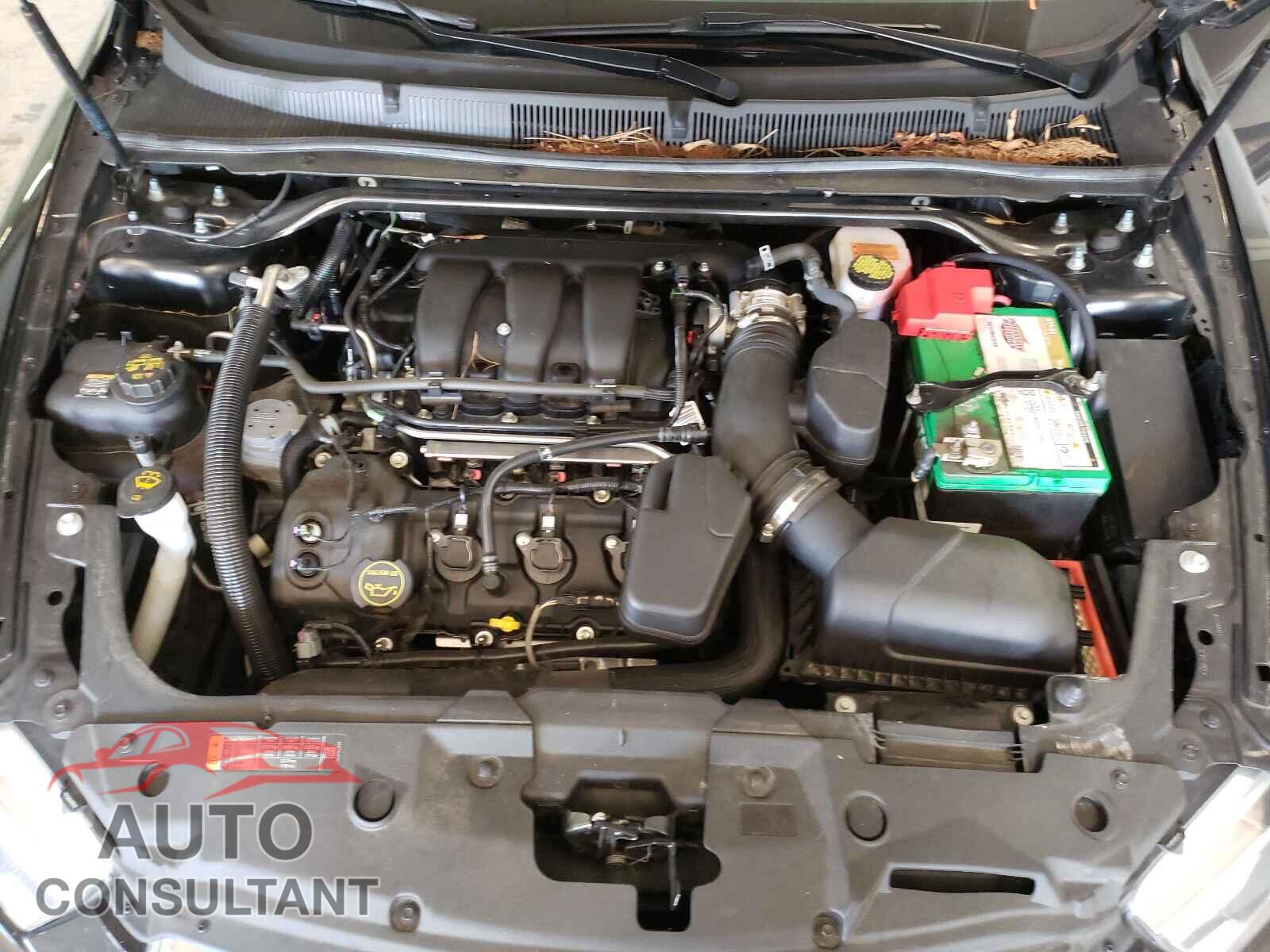FORD TAURUS 2017 - 1FAHP2E80HG126991