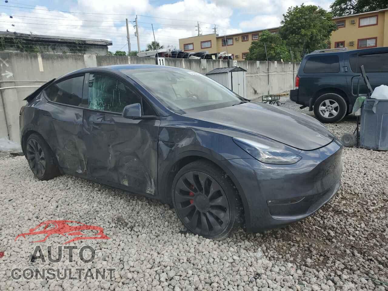 TESLA MODEL Y 2023 - 7SAYGDEFXPF967443