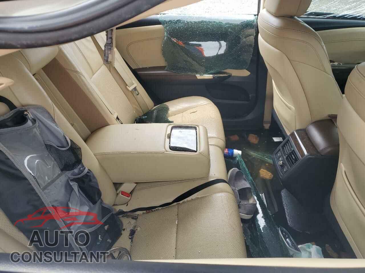 TOYOTA AVALON 2013 - 4T1BK1EB2DU070161