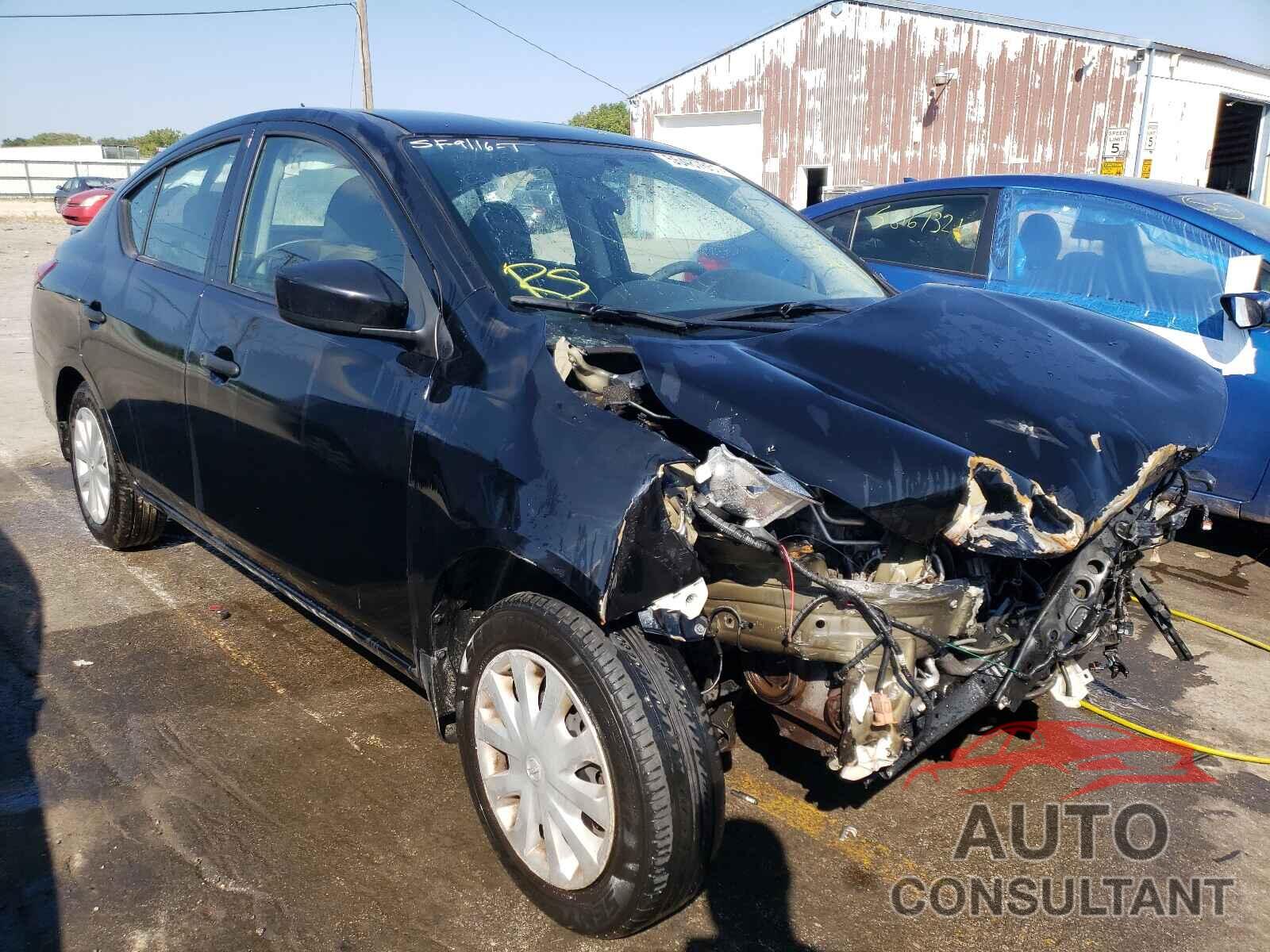NISSAN VERSA 2017 - 3N1CN7AP4HL862481