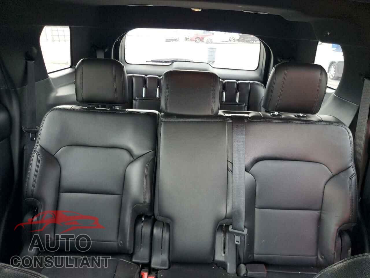 FORD EXPLORER 2018 - 1FM5K7D83JGB85447