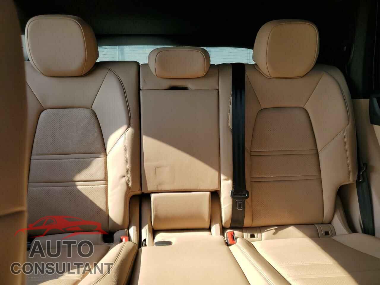 PORSCHE CAYENNE 2021 - WP1AA2AY2MDA04727