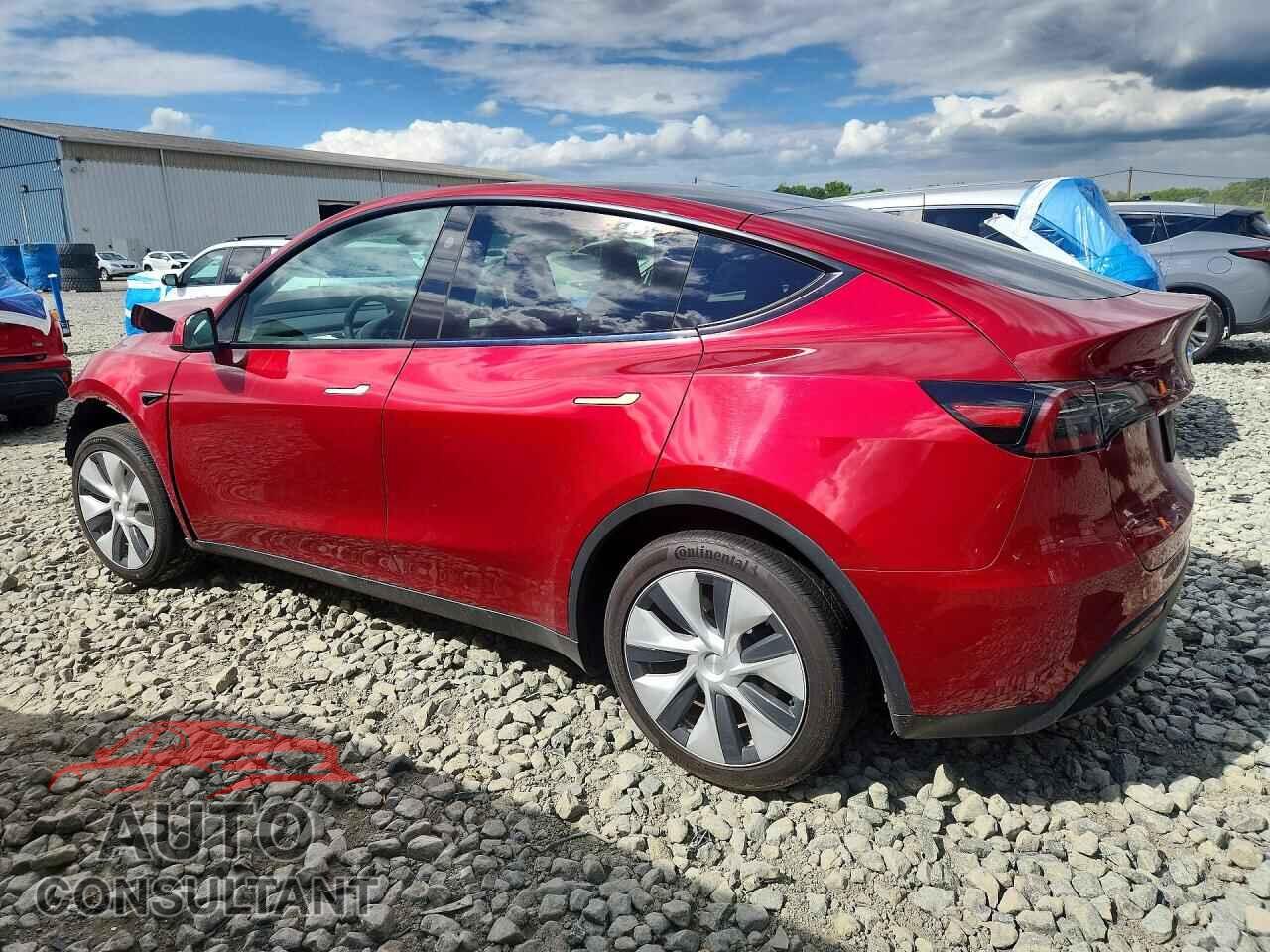 TESLA MODEL Y 2024 - 7SAYGDEDXRF046387
