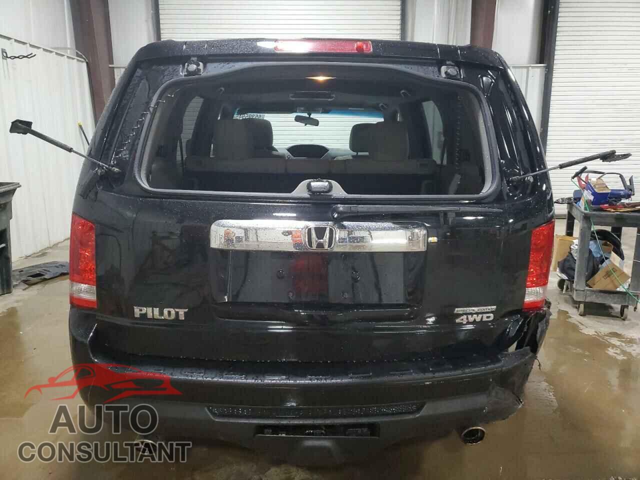 HONDA PILOT 2015 - 5FNYF4H38FB048119