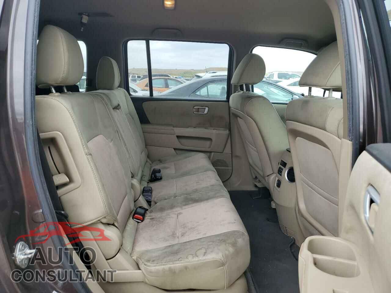 HONDA PILOT 2012 - 5FNYF4H47CB002995