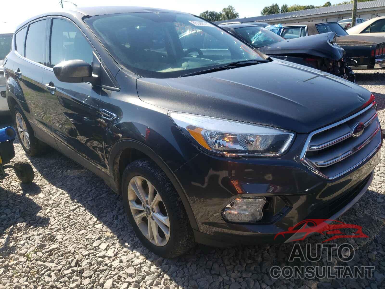 FORD ESCAPE 2017 - 1FMCU0GD3HUD92174