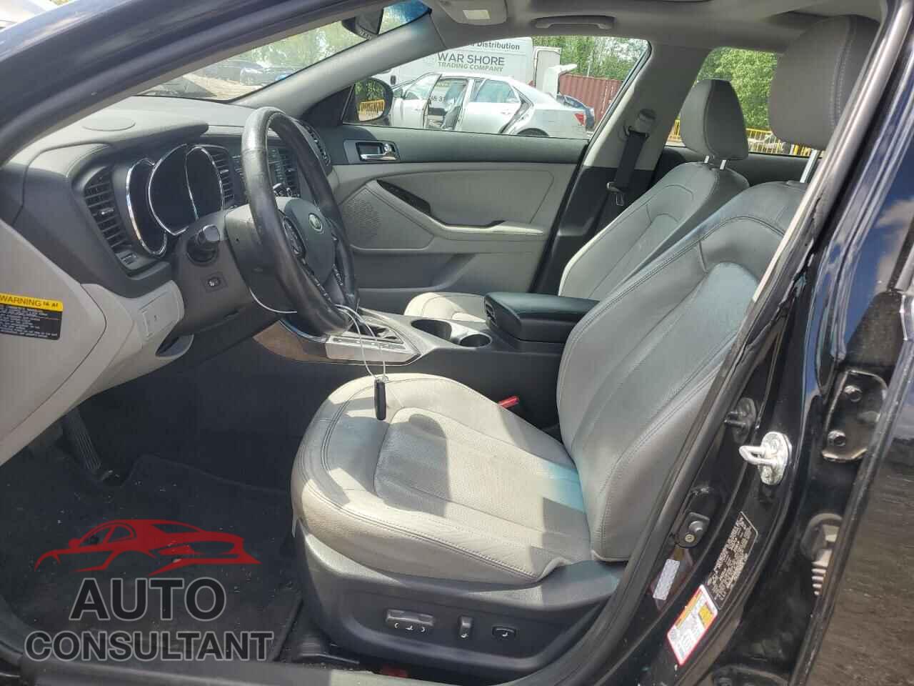 KIA OPTIMA 2011 - KNAGN4A65B5158007