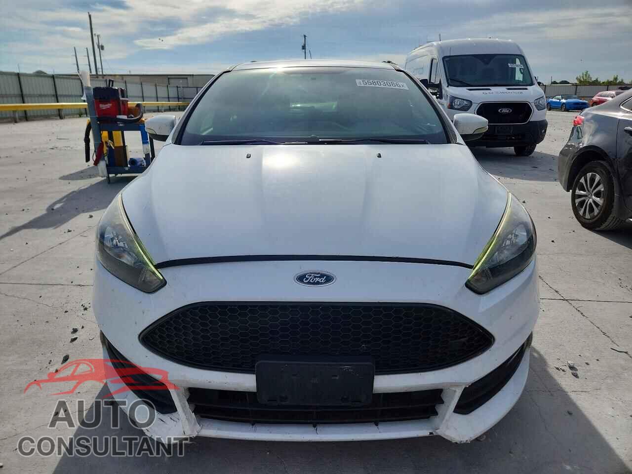FORD FOCUS 2017 - 1FADP3L99HL292661