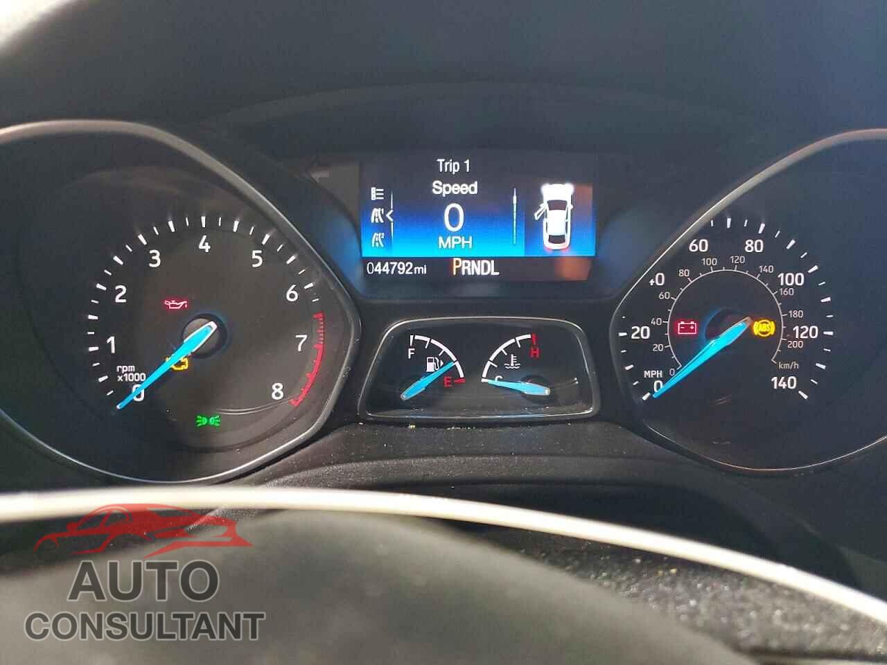 FORD FOCUS 2018 - 1FADP3E2XJL285563