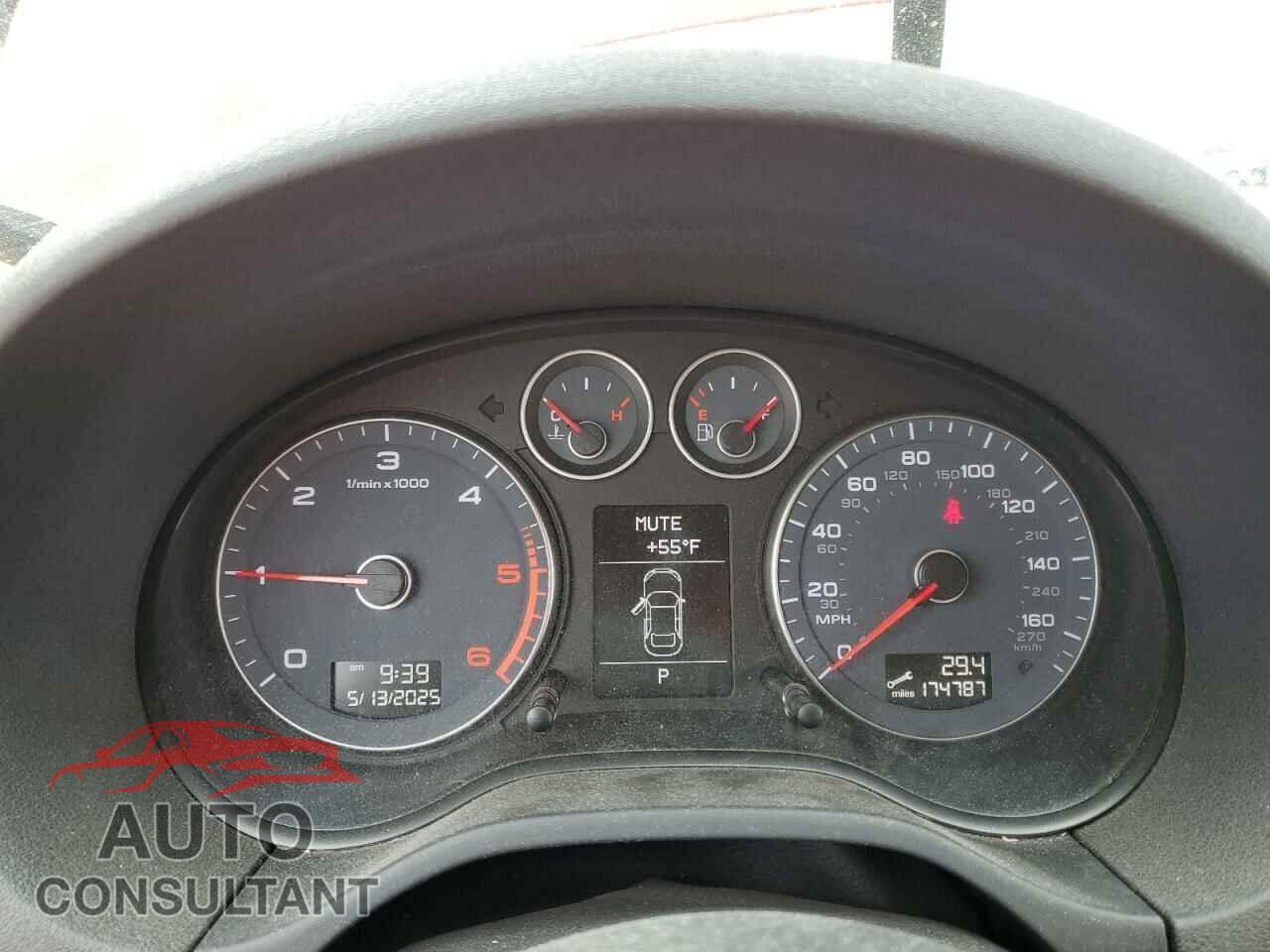 AUDI A3 2011 - WAUKJAFM2BA151602