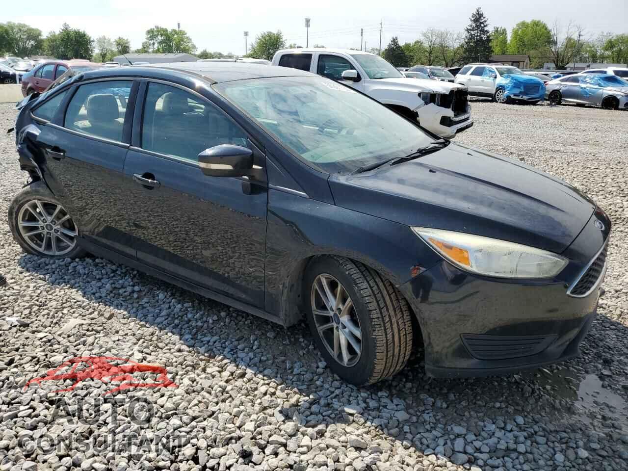 FORD FOCUS 2015 - 1FADP3F29FL229457