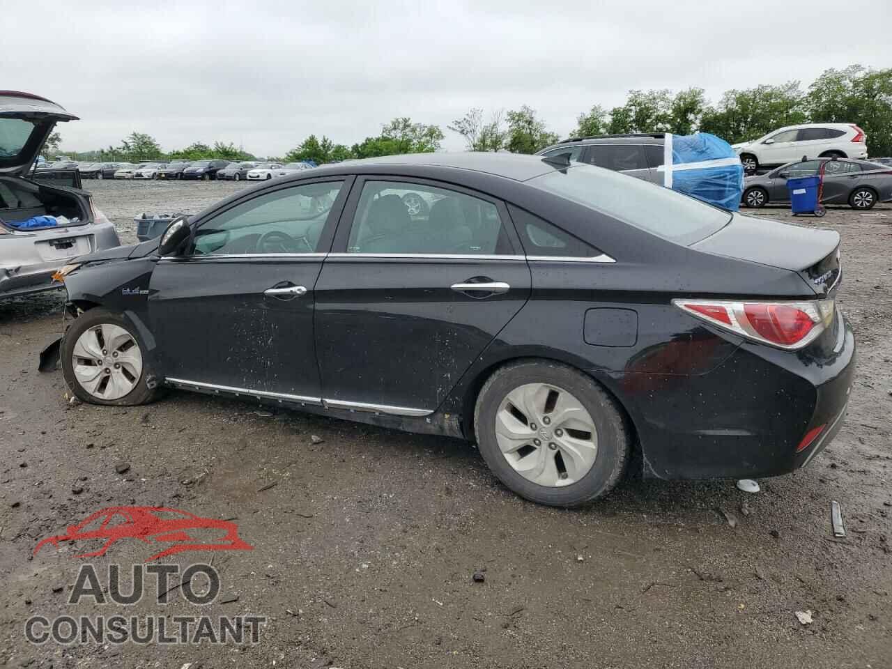 HYUNDAI SONATA 2013 - KMHEC4A40DA079106