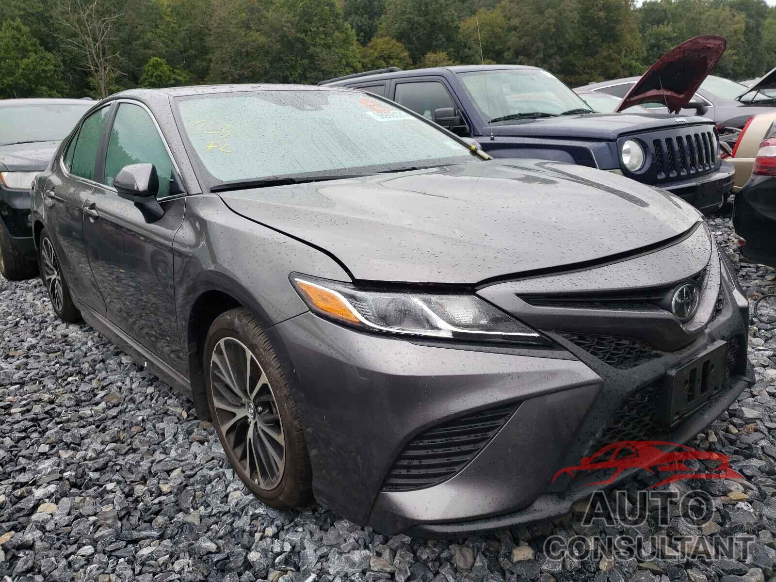 TOYOTA CAMRY 2020 - 4T1G11AK2LU871508