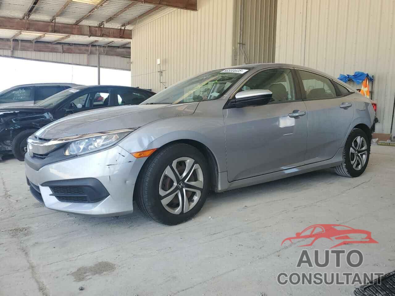 HONDA CIVIC 2018 - 2HGFC2F55JH516739