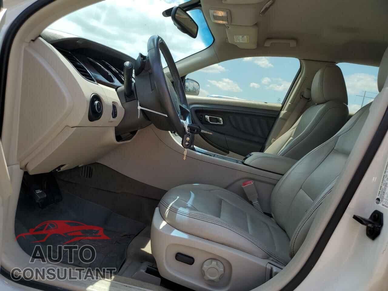 FORD TAURUS 2011 - 1FAHP2EWXBG188565