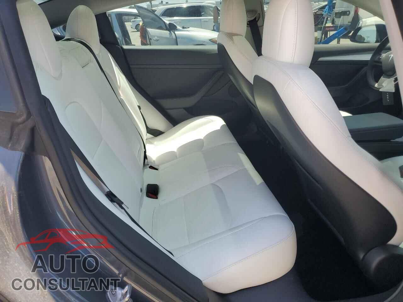 TESLA MODEL 3 2022 - 5YJ3E1EAXNF376042