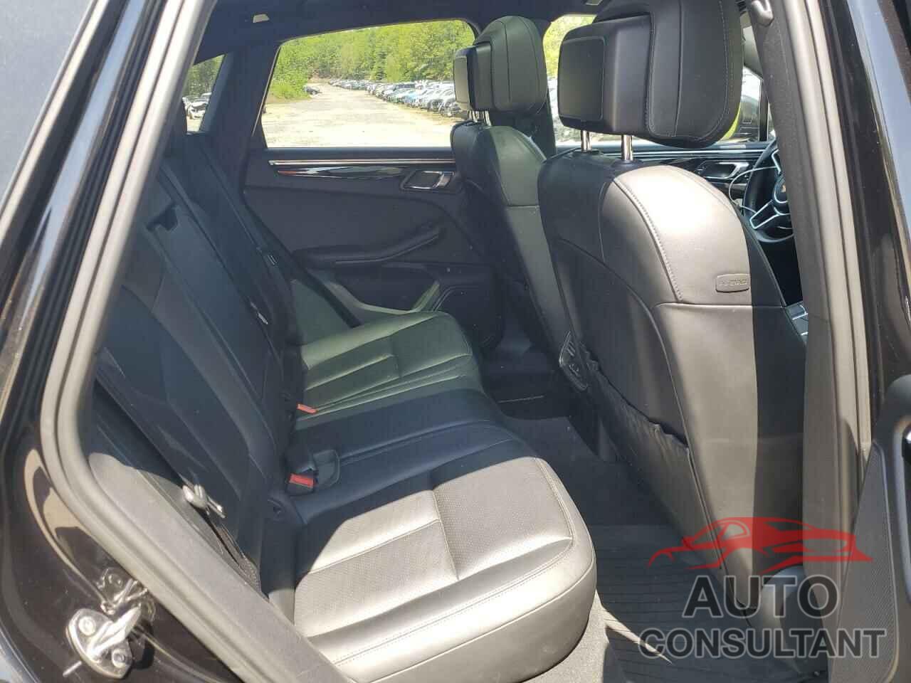 PORSCHE MACAN 2016 - WP1AB2A57GLB42972