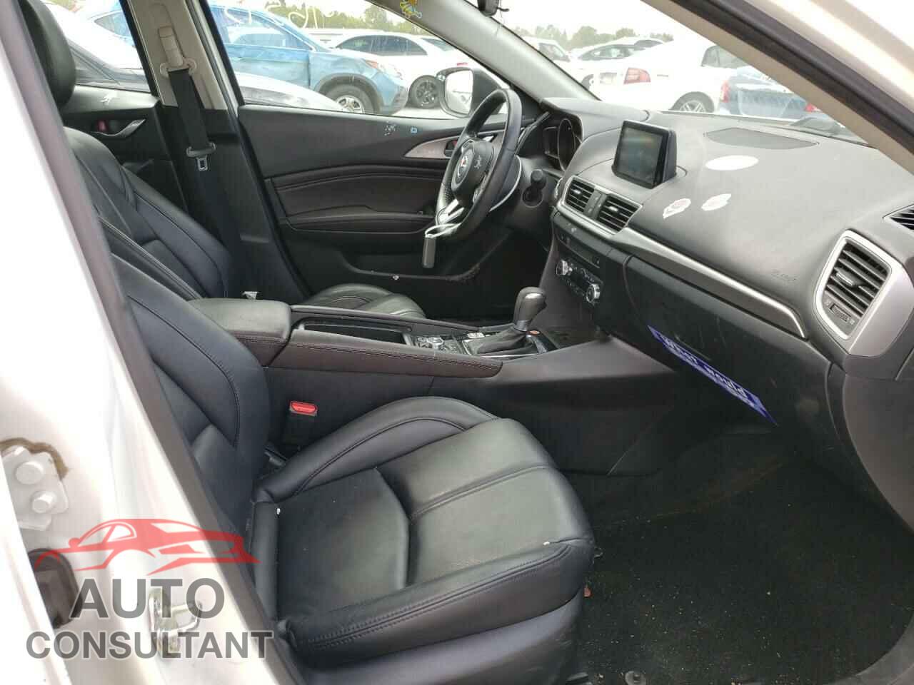 MAZDA 3 2017 - 3MZBN1L39HM148272