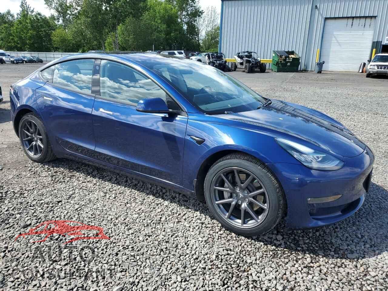 TESLA MODEL 3 2018 - 5YJ3E1EB3JF064406