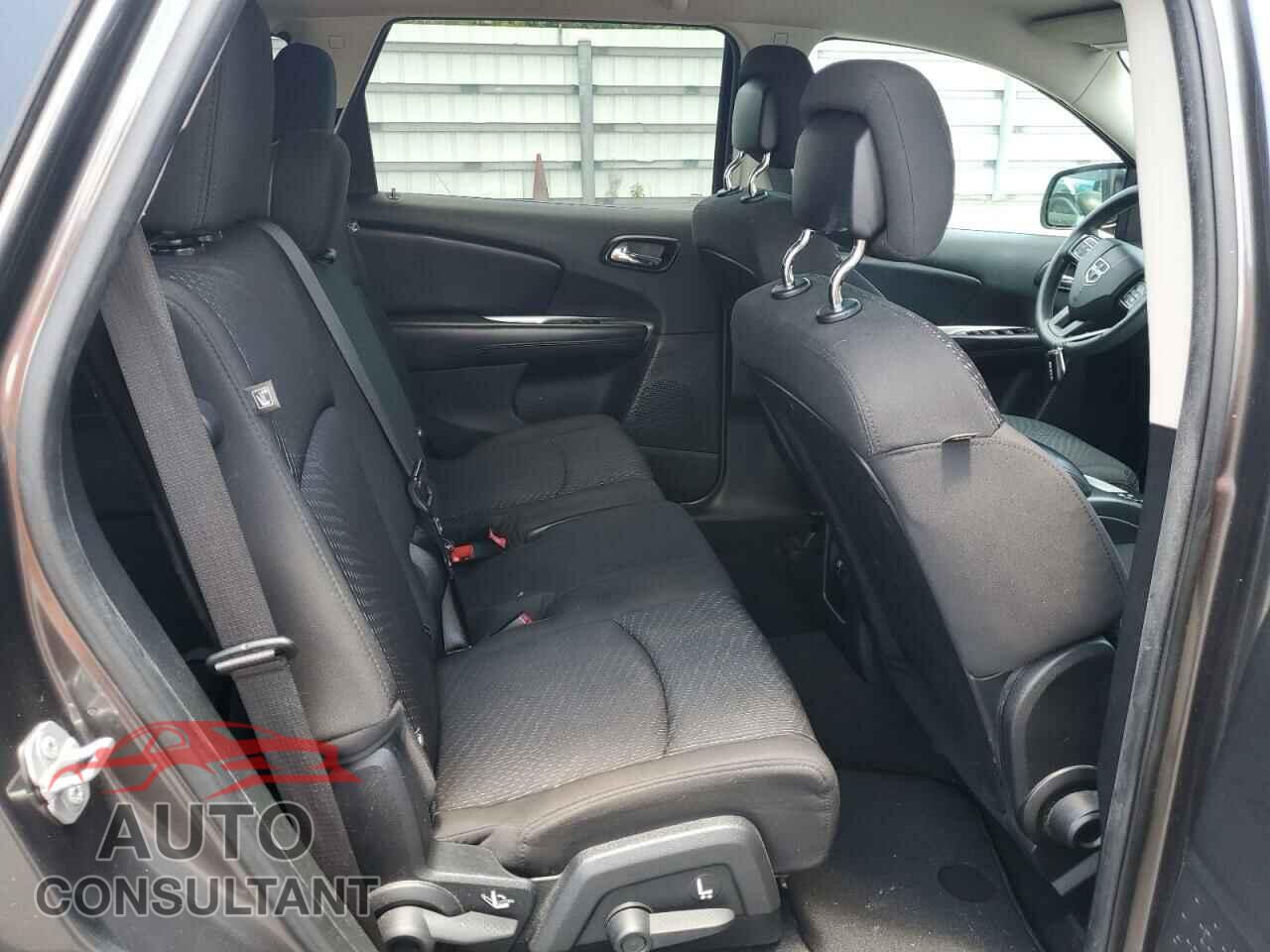 DODGE JOURNEY 2015 - 3C4PDCBG7FT664077