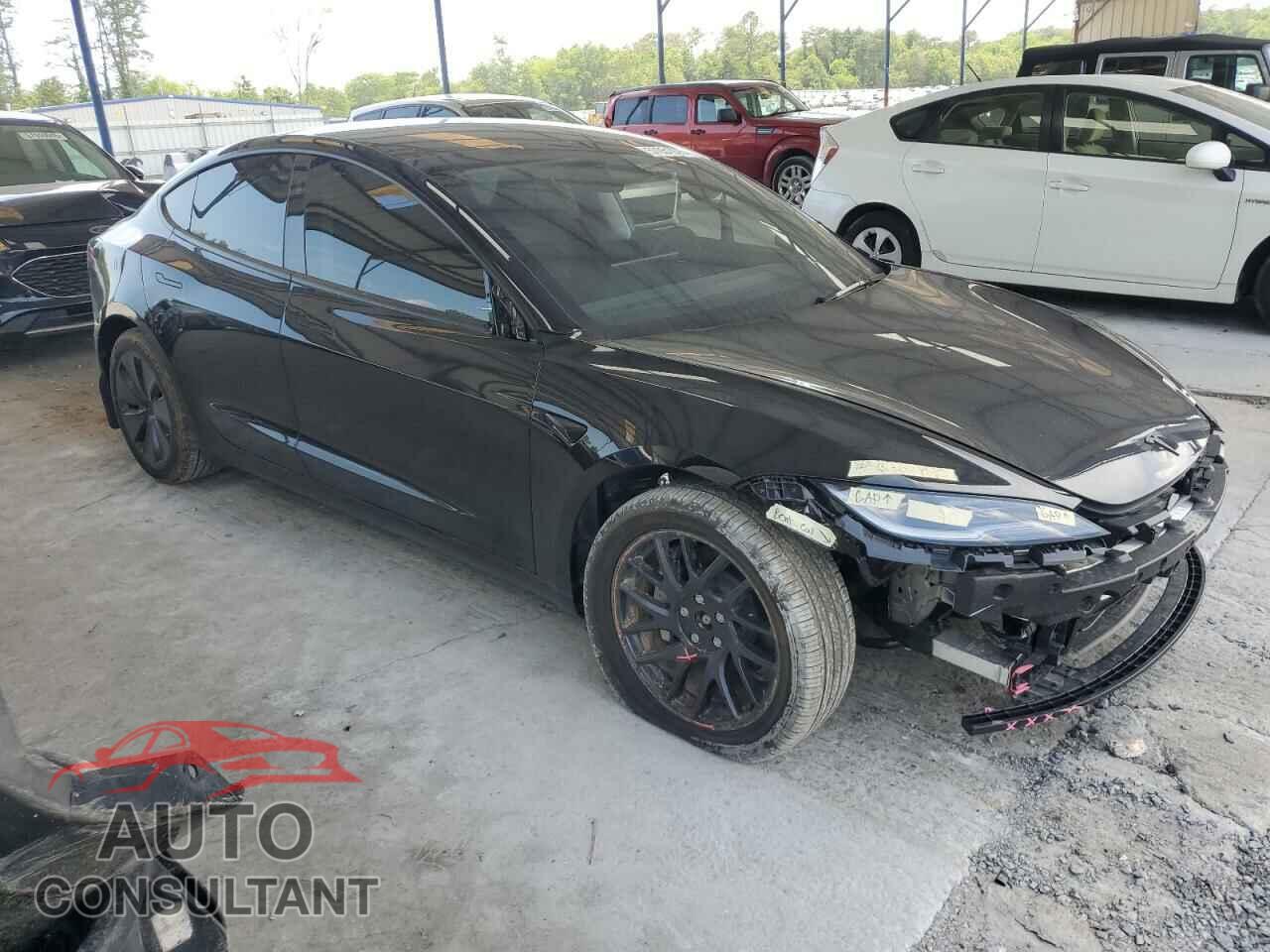 TESLA MODEL 3 2024 - 5YJ3E1EB8RF737962