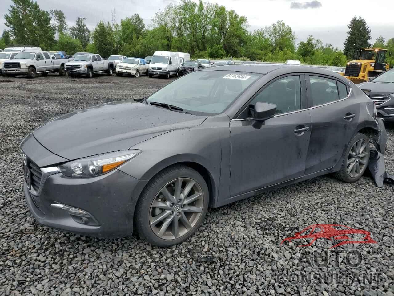 MAZDA 3 2018 - 3MZBN1V31JM195234